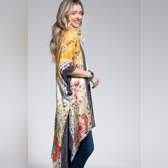 Tropical & Floral Print Kimono w Side Slits - Lightweight Jacquard Fabric - Picture 8 of 9